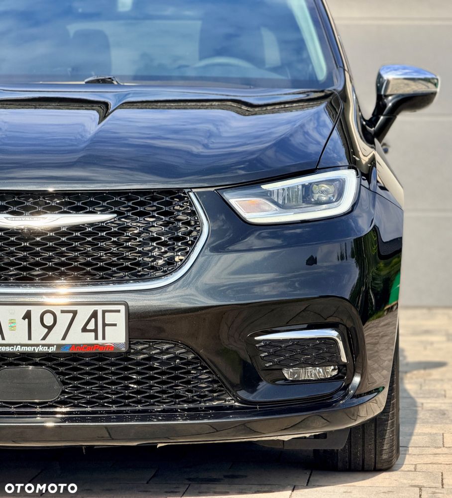 Chrysler Pacifica - 19