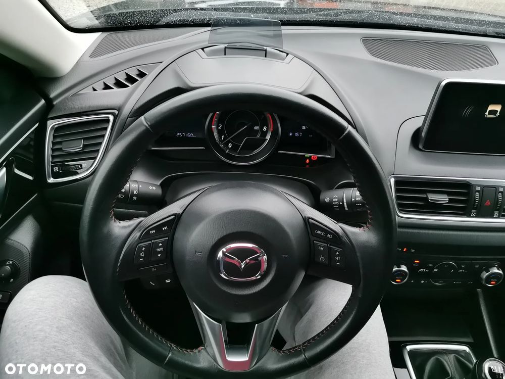 Mazda 3 SKYACTIV-G 120 NAKAMA - 17