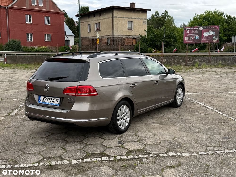 Volkswagen Passat 2.0 TDI DPF BlueMotion Technology Comfortline - 5