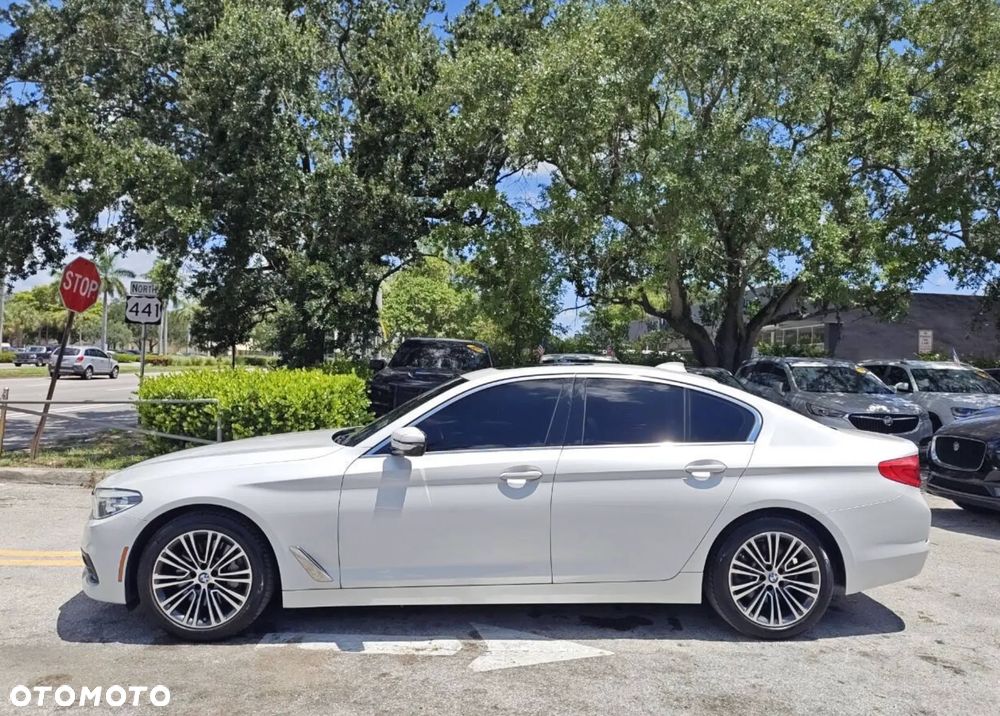 BMW Seria 5 530i - 7