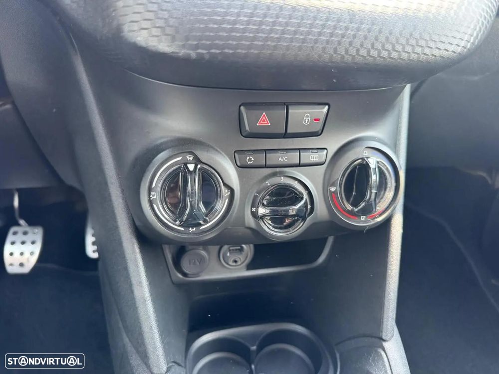 Peugeot 208 - 27