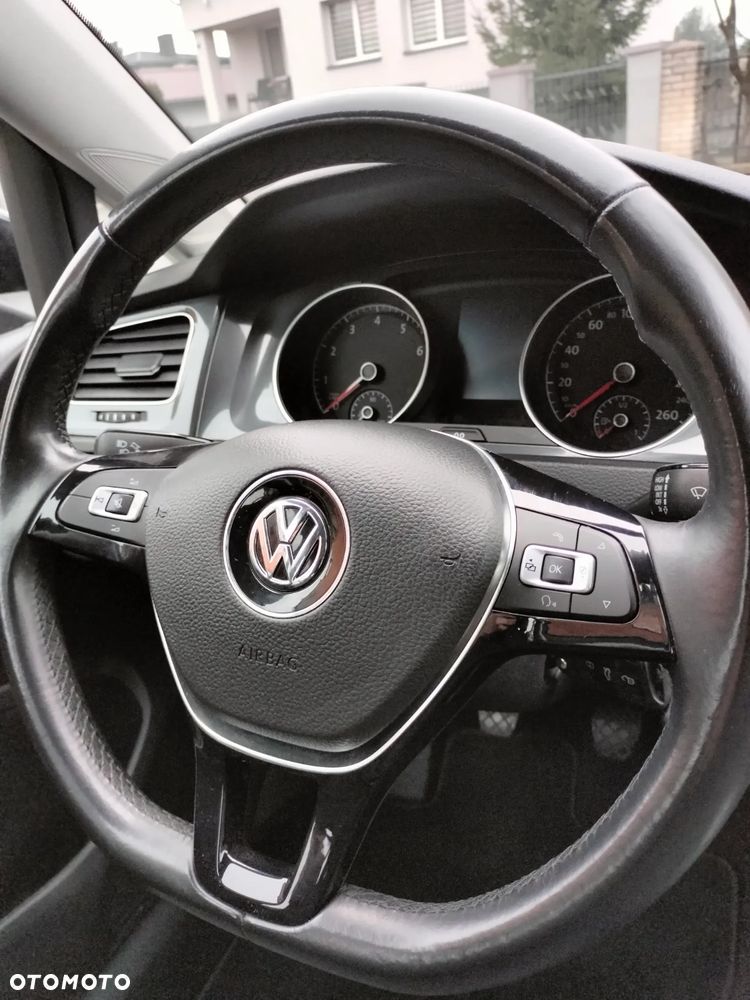 Volkswagen Golf 1.0 TSI BMT Comfortline - 21