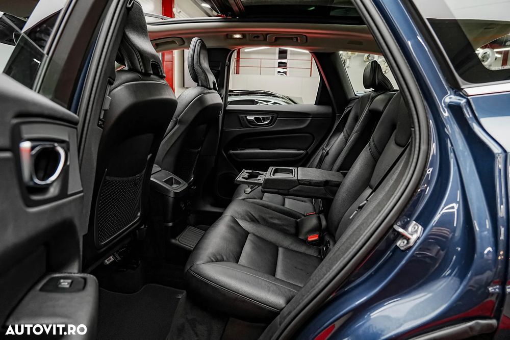 Volvo XC 60 Recharge T6 Twin Engine eAWD Inscription Expression - 6