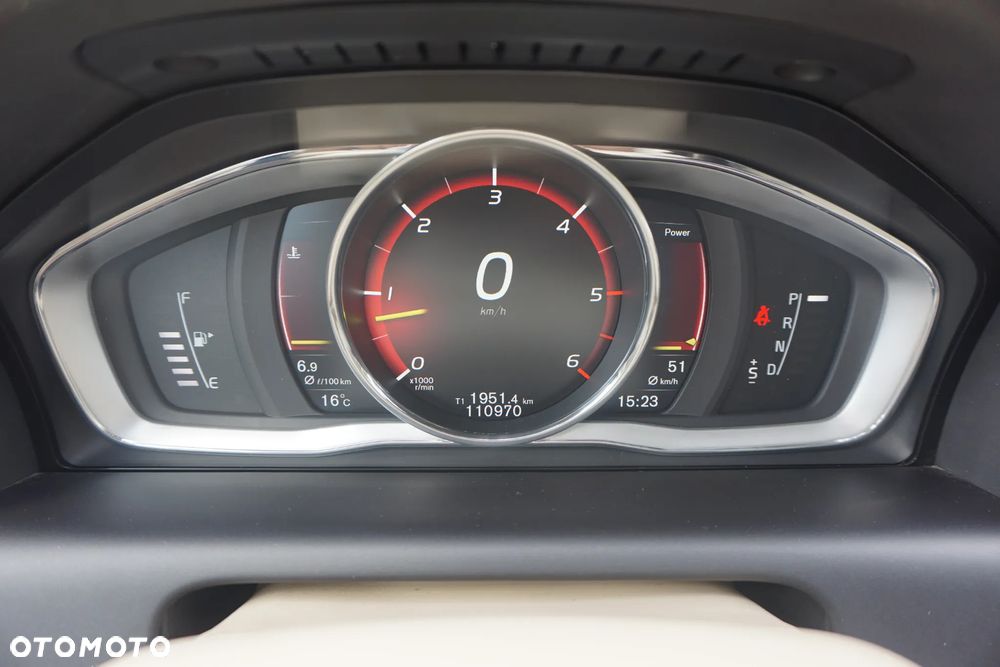 Volvo XC 60 D5 AWD Summum - 15