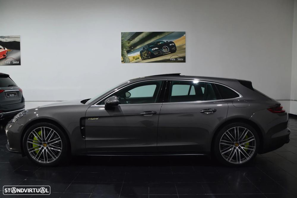 Porsche Panamera Sport Turismo Turbo S E-Hybrid - 8