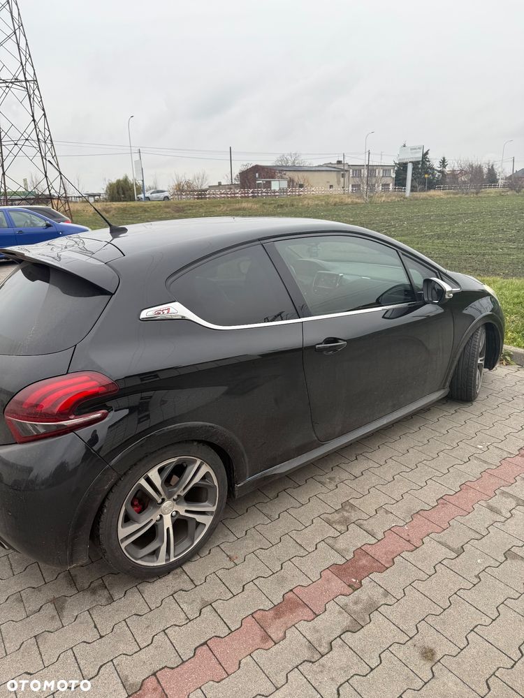 Peugeot 208 1.6 THP GTi - 3