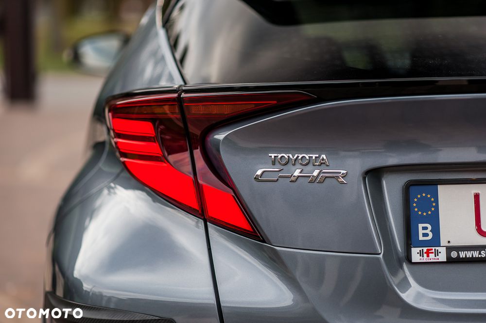 Toyota C-HR 2.0 Business-Edition - 9