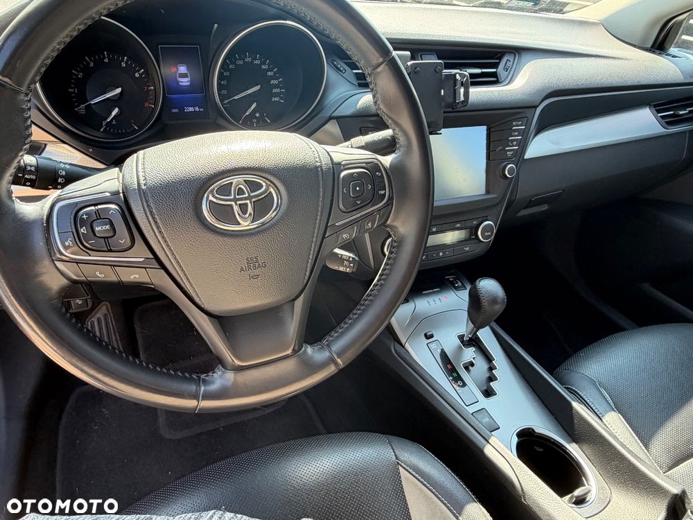 Toyota Avensis 1.8 Premium MS - 5