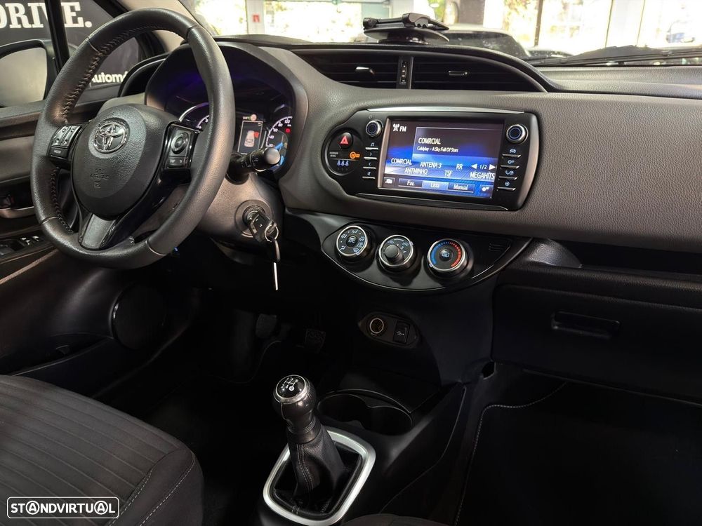 Toyota Yaris 1.0 VVT-i Exclusive - 16