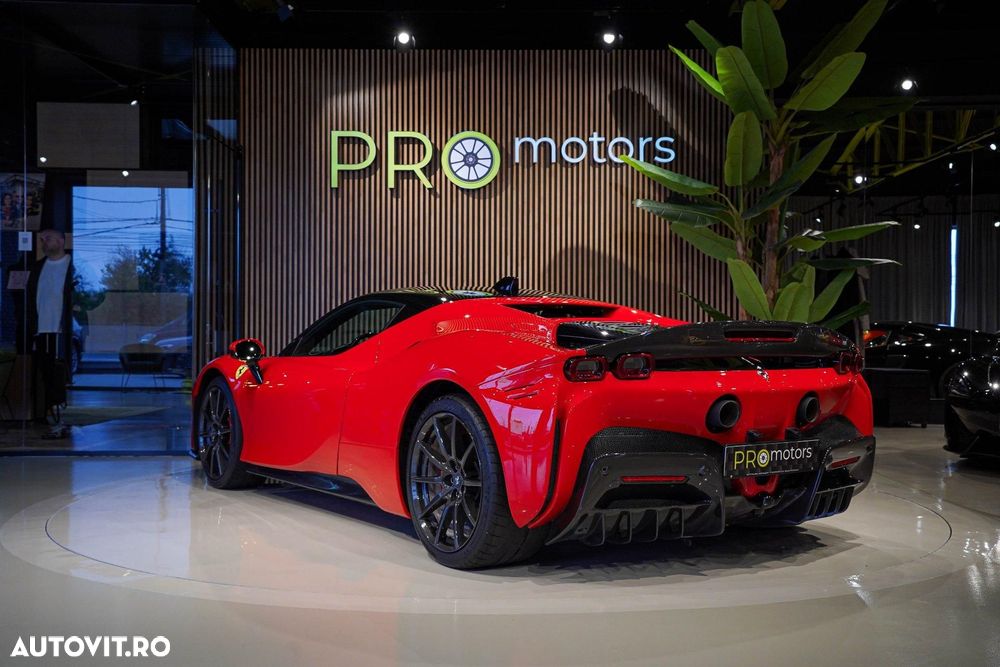 Ferrari SF90 Stradale - 8