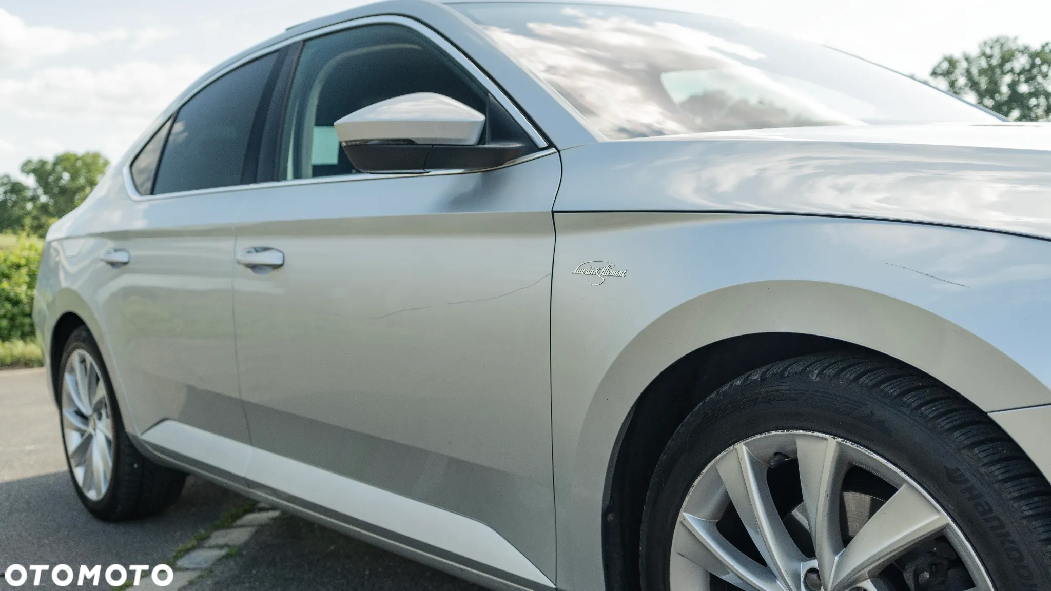 Skoda Superb 2.0 TDI 4x4 L&K DSG - 19