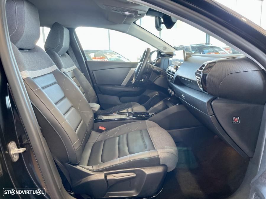 Citroën C4 X 1.2 PureTech Shine EAT8 - 29