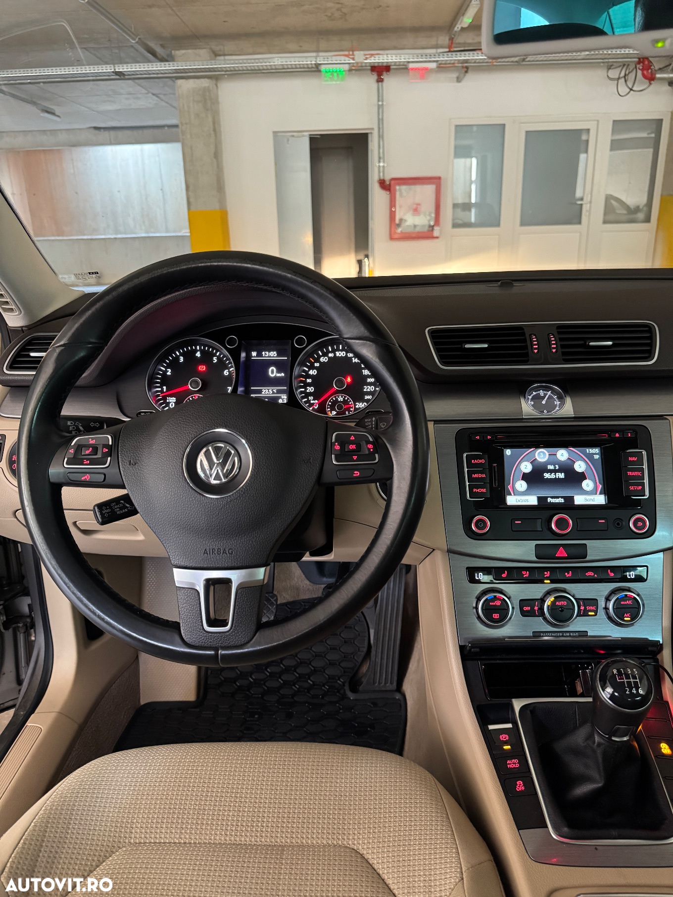 Volkswagen Passat 1.4 TSI BlueMotion Technology Exclusive - 18