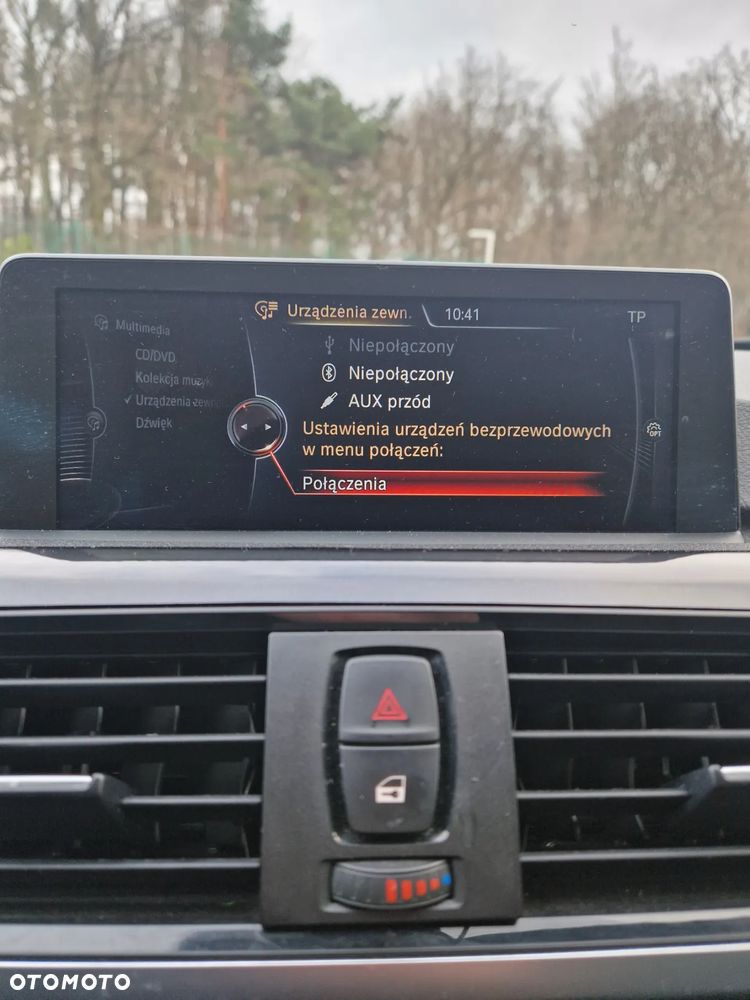 BMW Seria 3 328i Luxury Line - 31