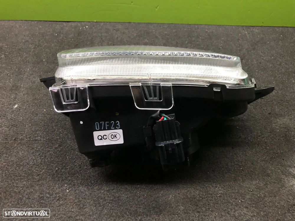 MITSUBISHI FUSO CANTER FAROL NEVOEIRO ESQUERDO - FN040 - 3