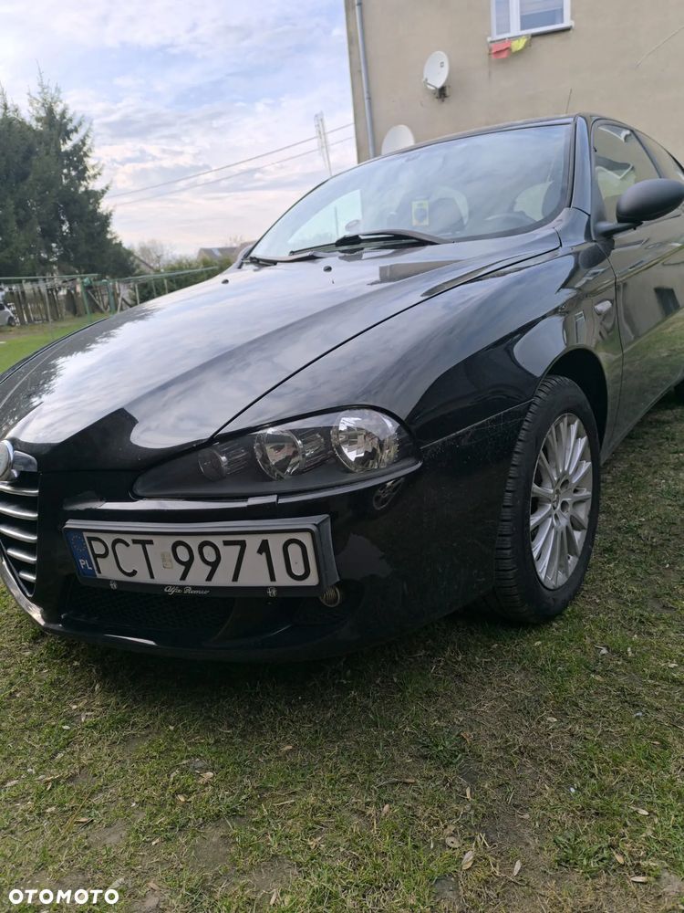 Alfa Romeo 147 1.6 Twin Spark Impression - 2