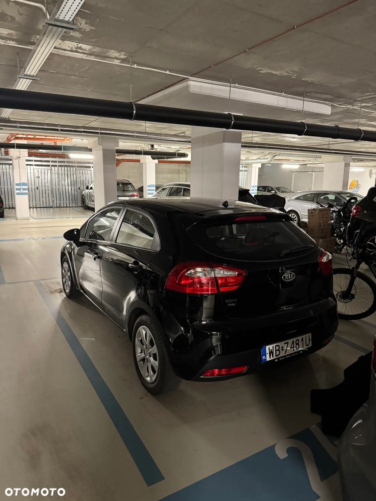 Kia Rio - 17