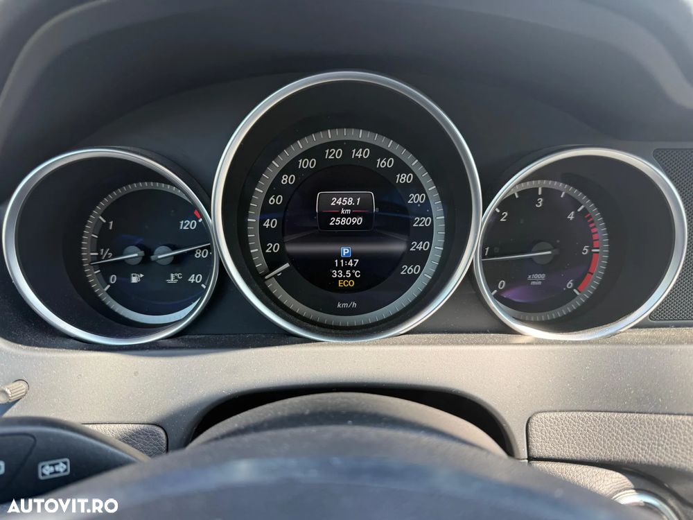 Mercedes-Benz C - 9