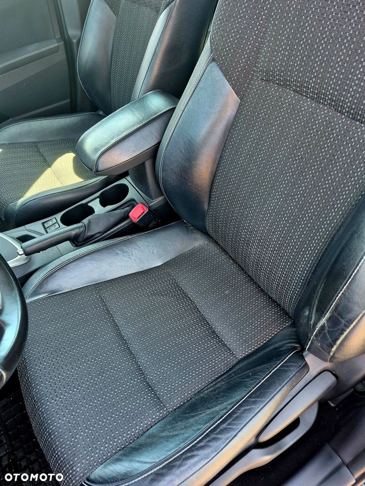 Toyota Auris - 18