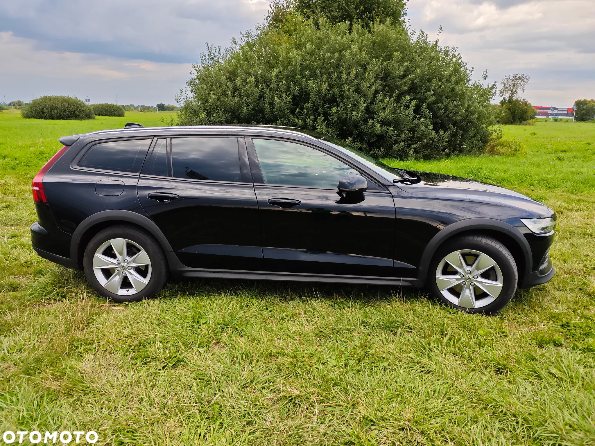 Volvo V60 Cross Country D4 AWD - 10