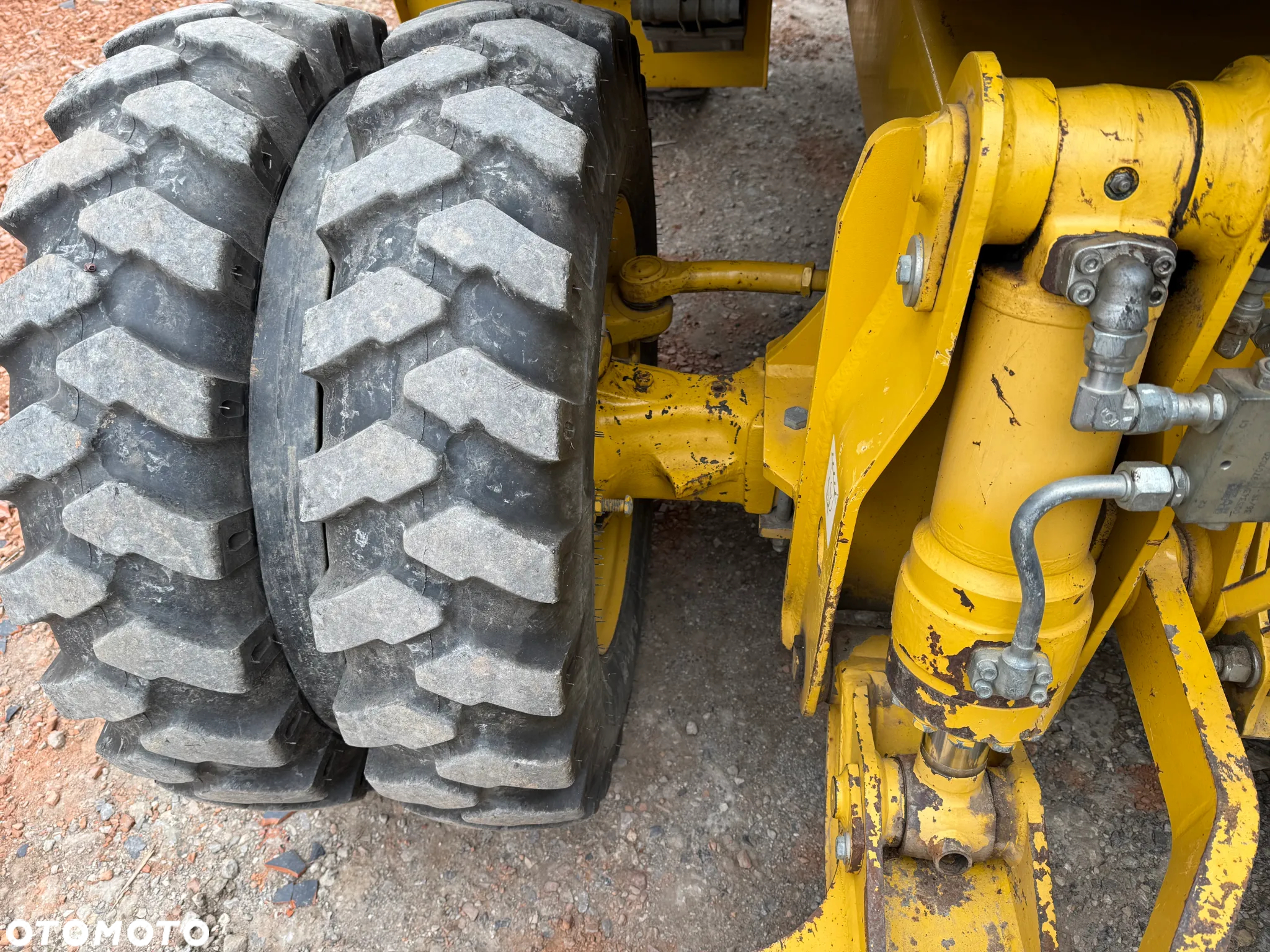 Komatsu PW 98MR-8 - 8