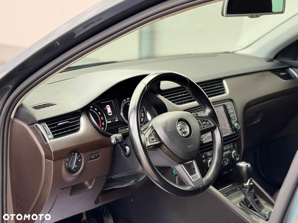 Skoda Octavia Scout 2.0 TDI 4x4 DSG - 30