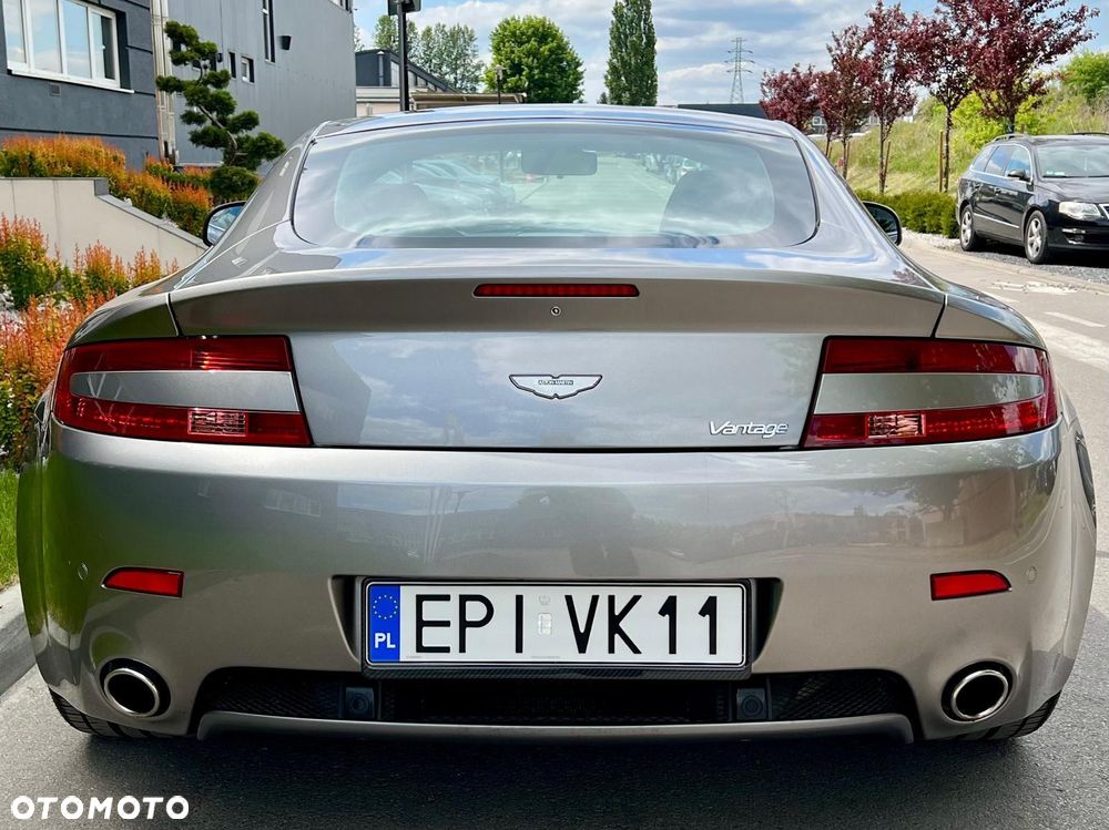 Aston Martin V8 Vantage ver-4-7-sportshift - 15