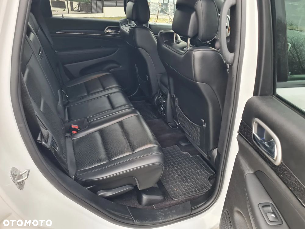 Jeep Grand Cherokee - 11