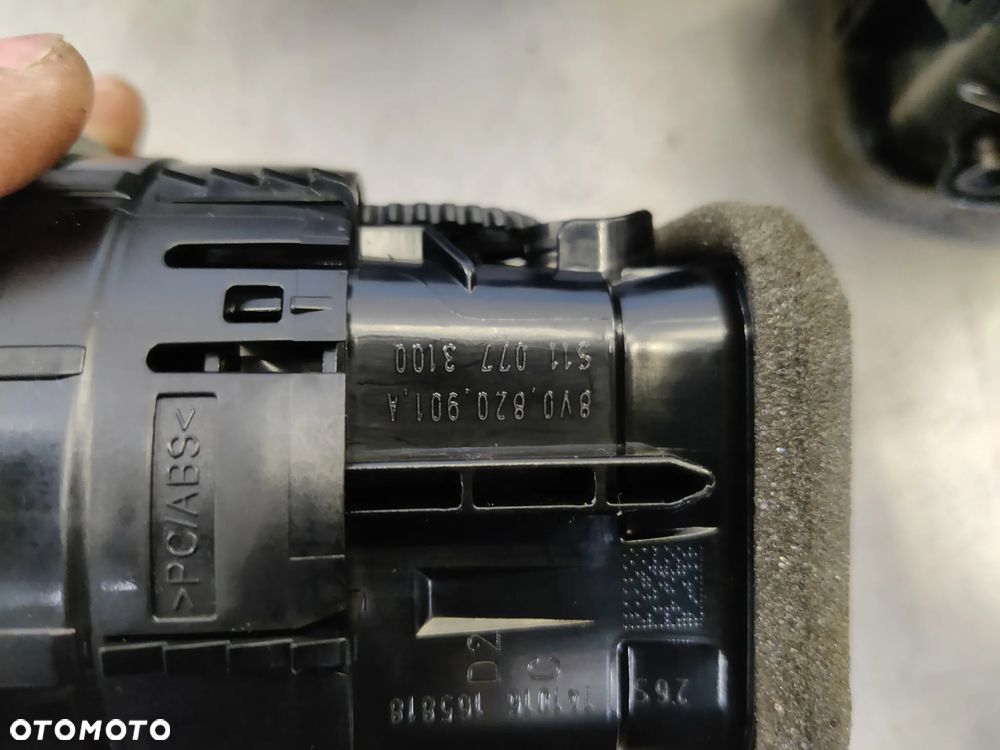 Kratka nawiewu Audi A3 8V wentylacyjna konsoli 8V0820901A - 7