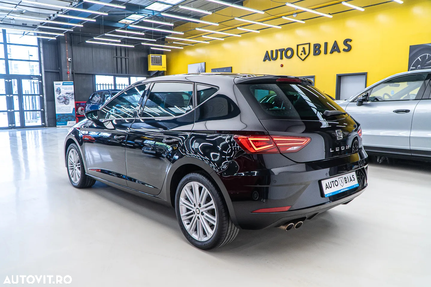Seat Leon 2.0 TDI DPF Start&Stop DSG XCELLENCE - 6