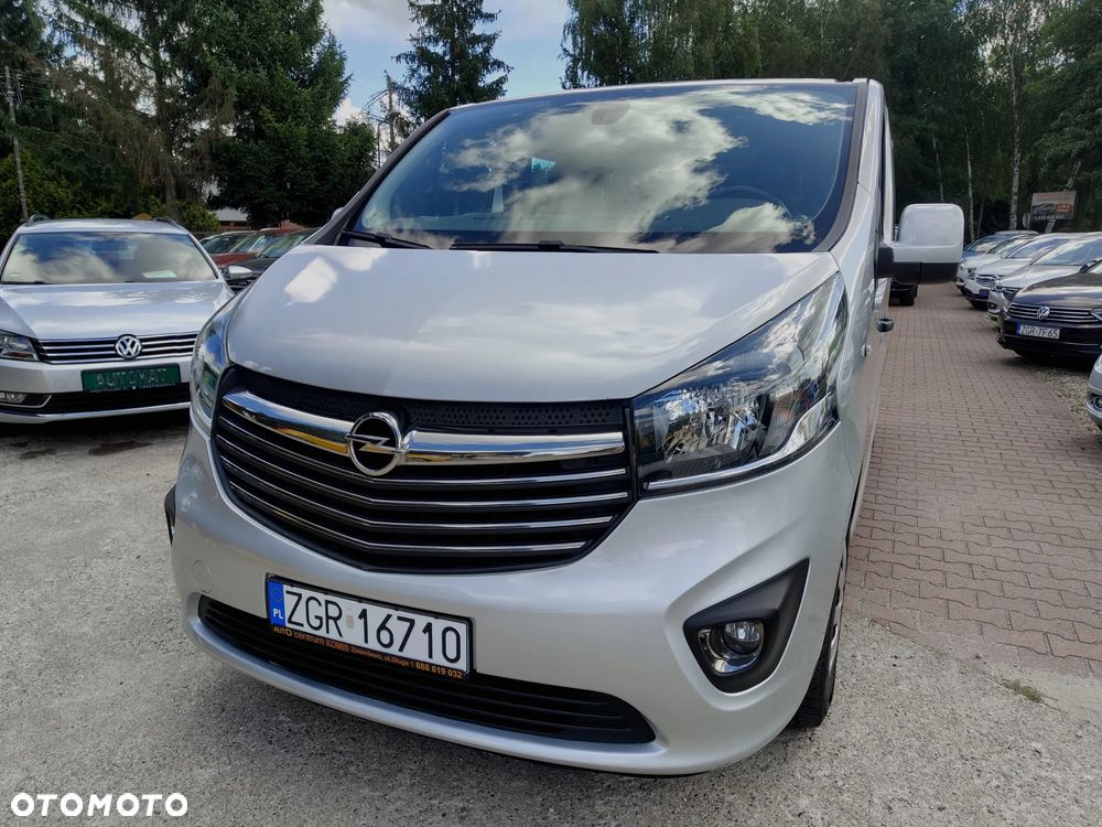 Opel Vivaro - 8