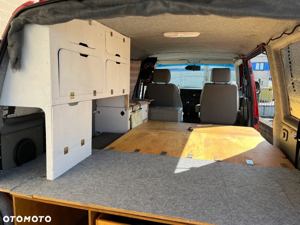 Volkswagen Transporter Standard - 11