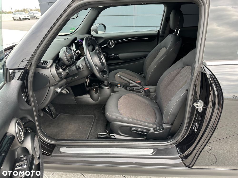 MINI ONE Standard - 14