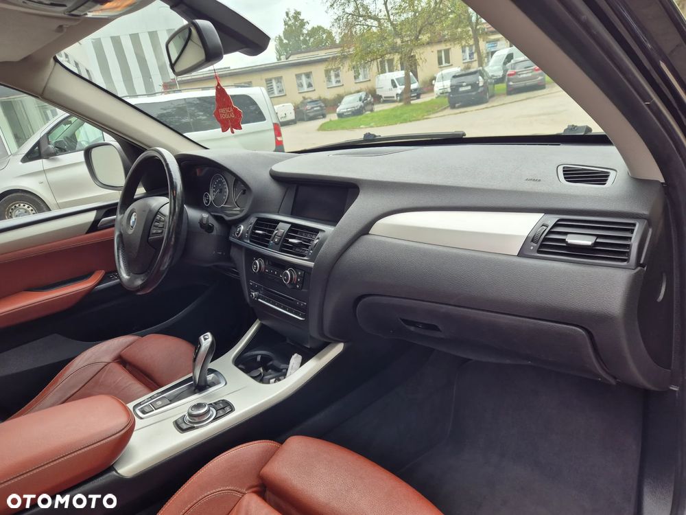BMW X3 xDrive20d - 11