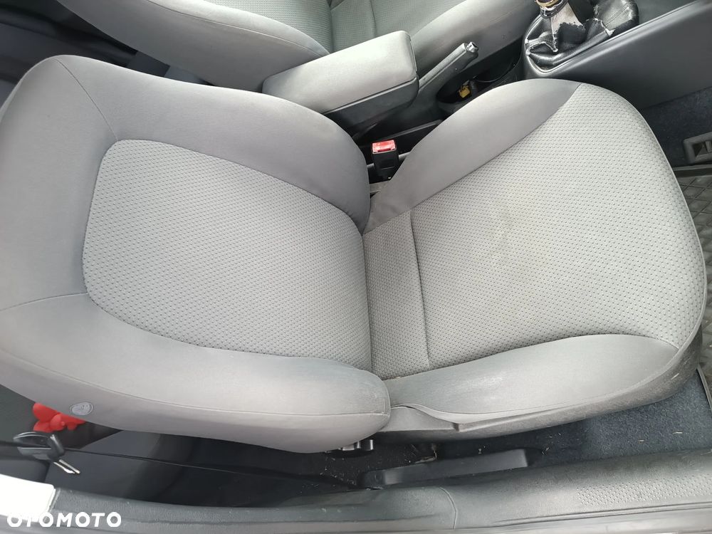 Seat Leon 1.9 TDI Signo - 3