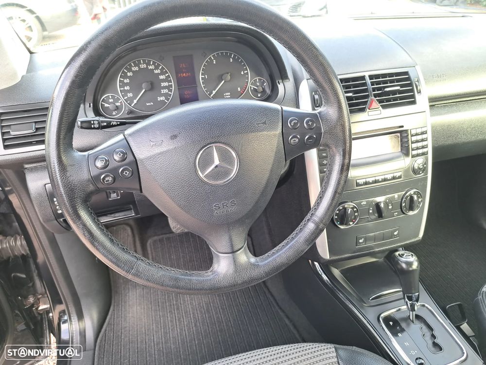 Mercedes-Benz 180 - 14
