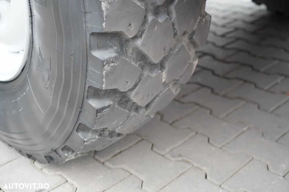 Mercedes-Benz UNIMOG U300 / 4X4 / BASCUNĂTOR 3 LATE / PLUG / MUNICIPAL / CUPLĂRI HIDRAULICE / EPS + AMBREIAJ - 23