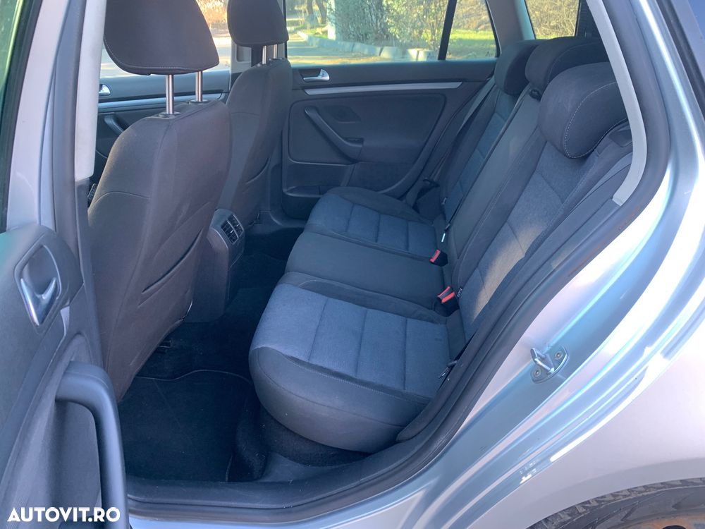 Volkswagen Golf 2.0 TDI DPF Style - 12