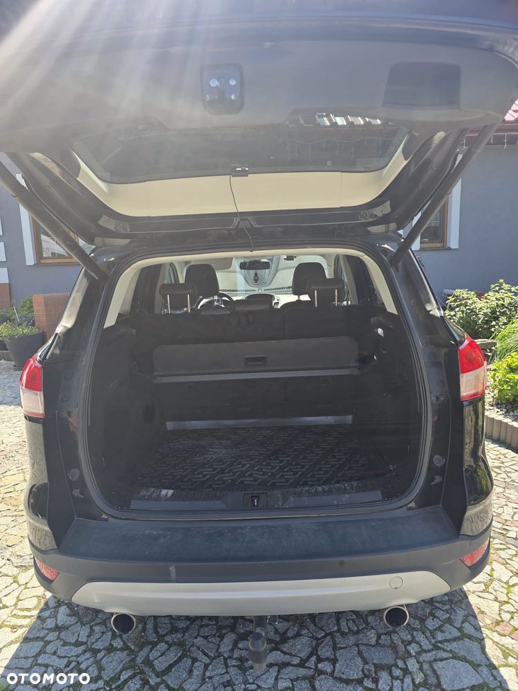 Ford Kuga - 4