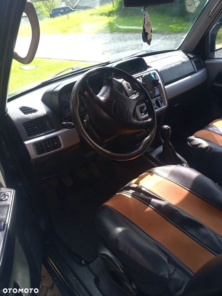 Mitsubishi Pajero Pinin 1.8 - 9