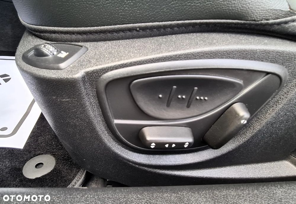 Renault Laguna 2.0 dCi Bose Edition ESM - 28