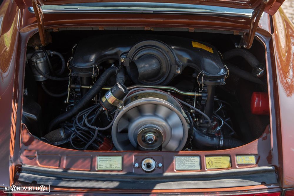 Porsche 911 Série G - 21