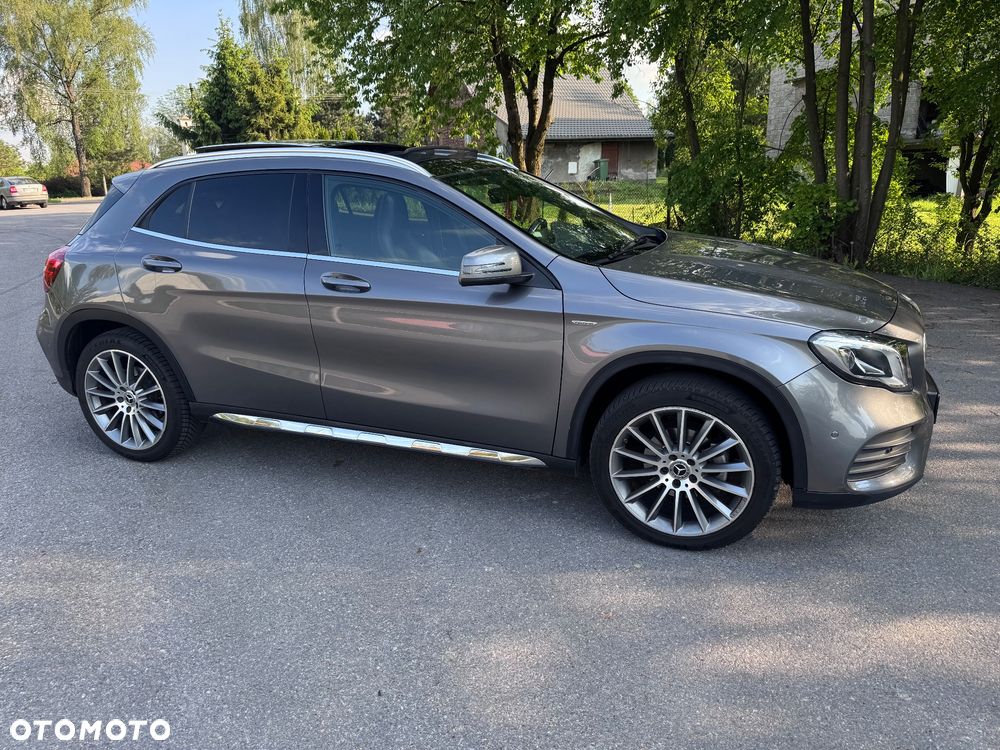 Mercedes-Benz GLA 220 d 7G-DCT AMG Line - 11