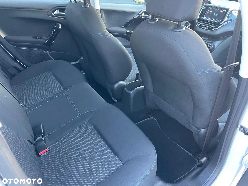 Peugeot 208 1.2 PureTech Active - 7