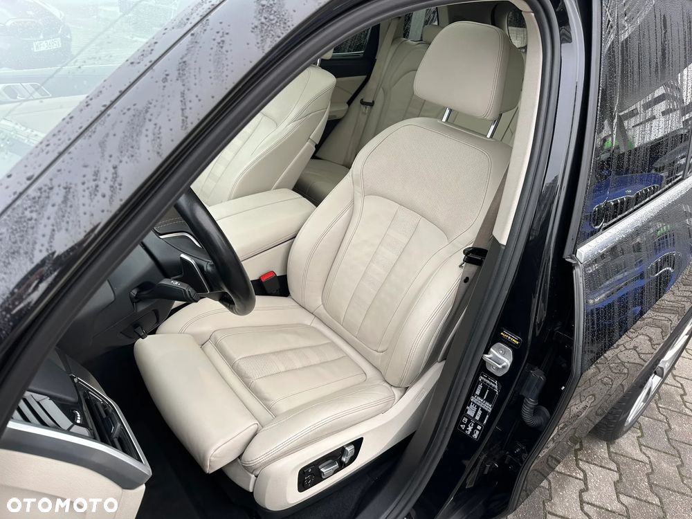 BMW X5 xDrive40i - 9