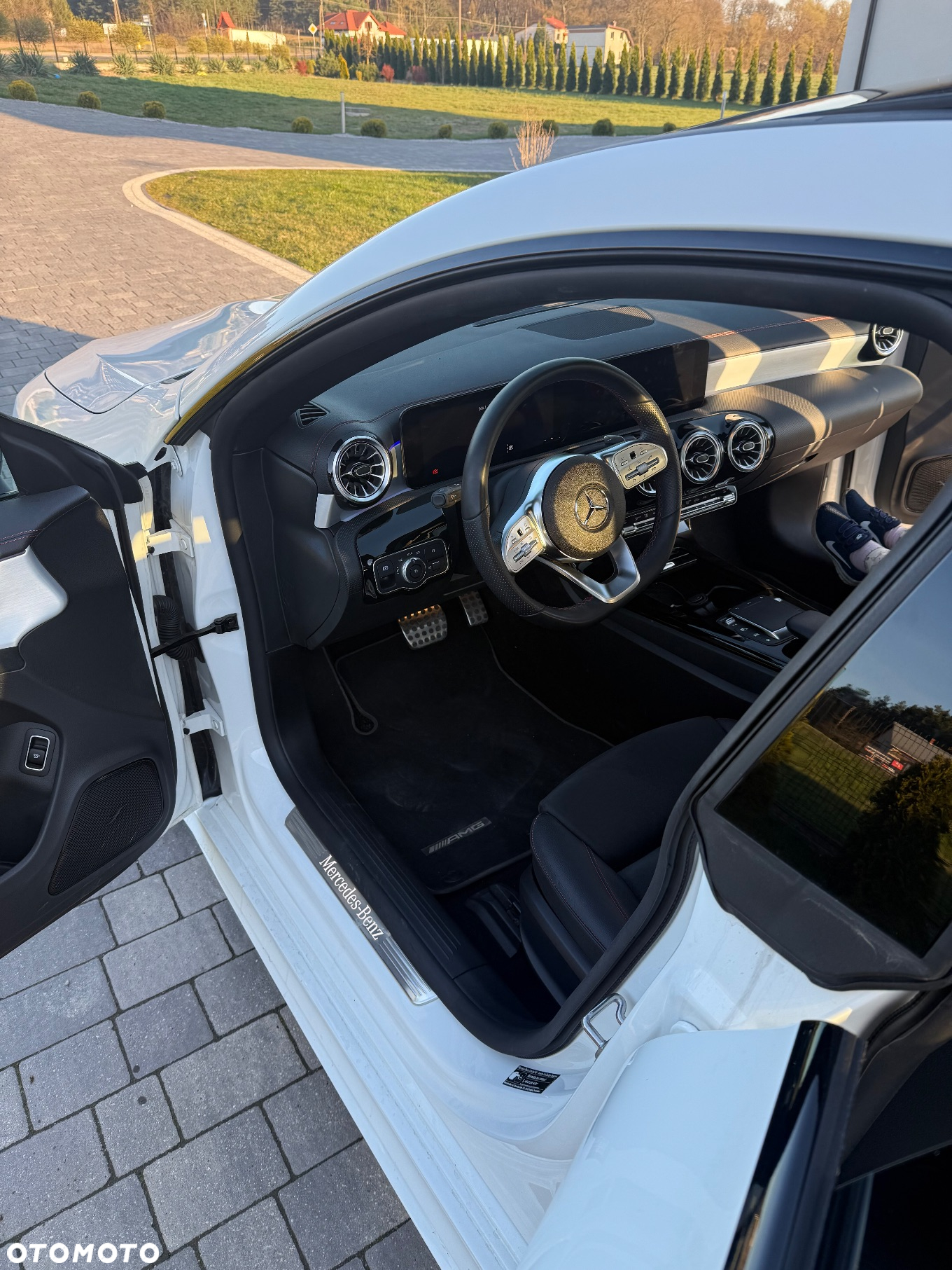 Mercedes-Benz CLA 250 4-Matic AMG Line 7G-DCT - 4