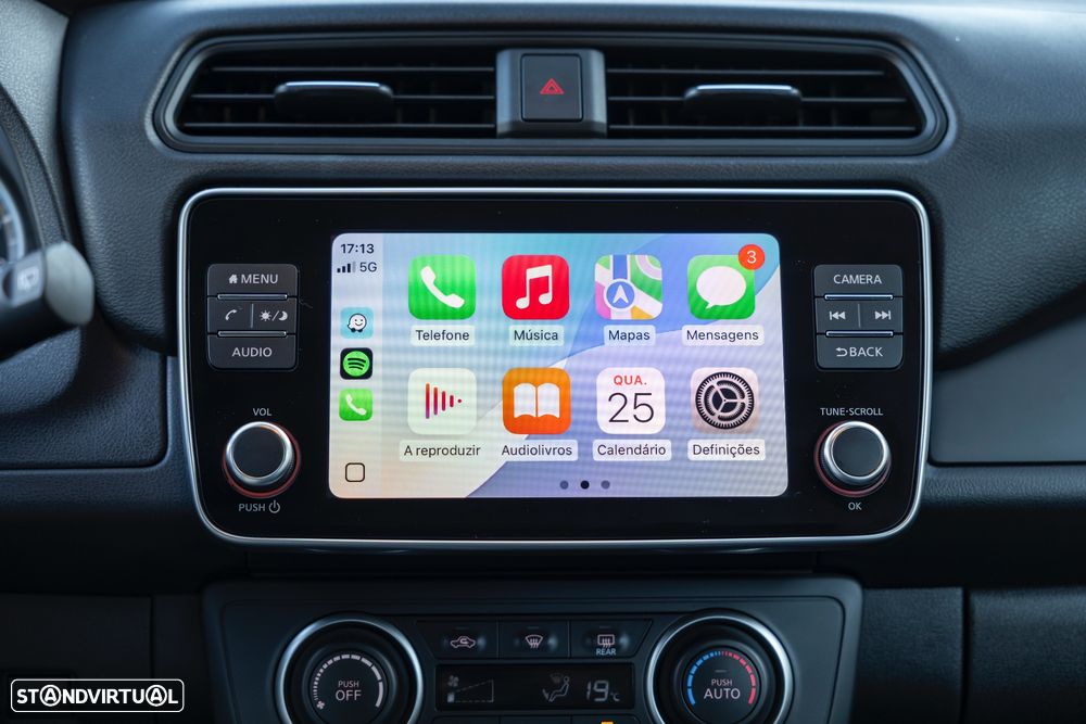 Nissan Leaf N-Connecta - 11