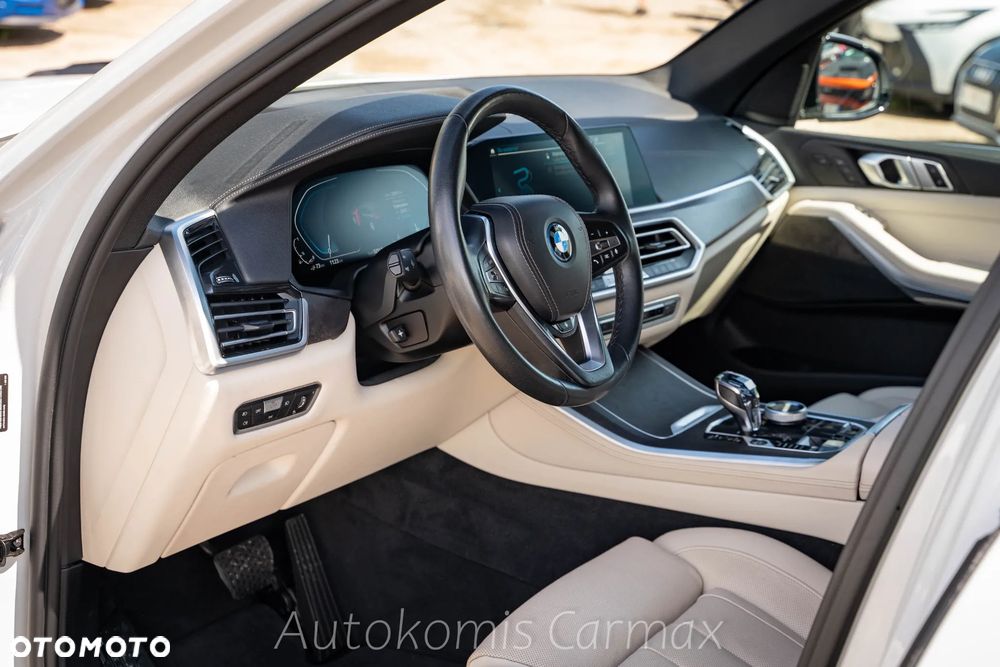 BMW X5 xDrive45e - 13