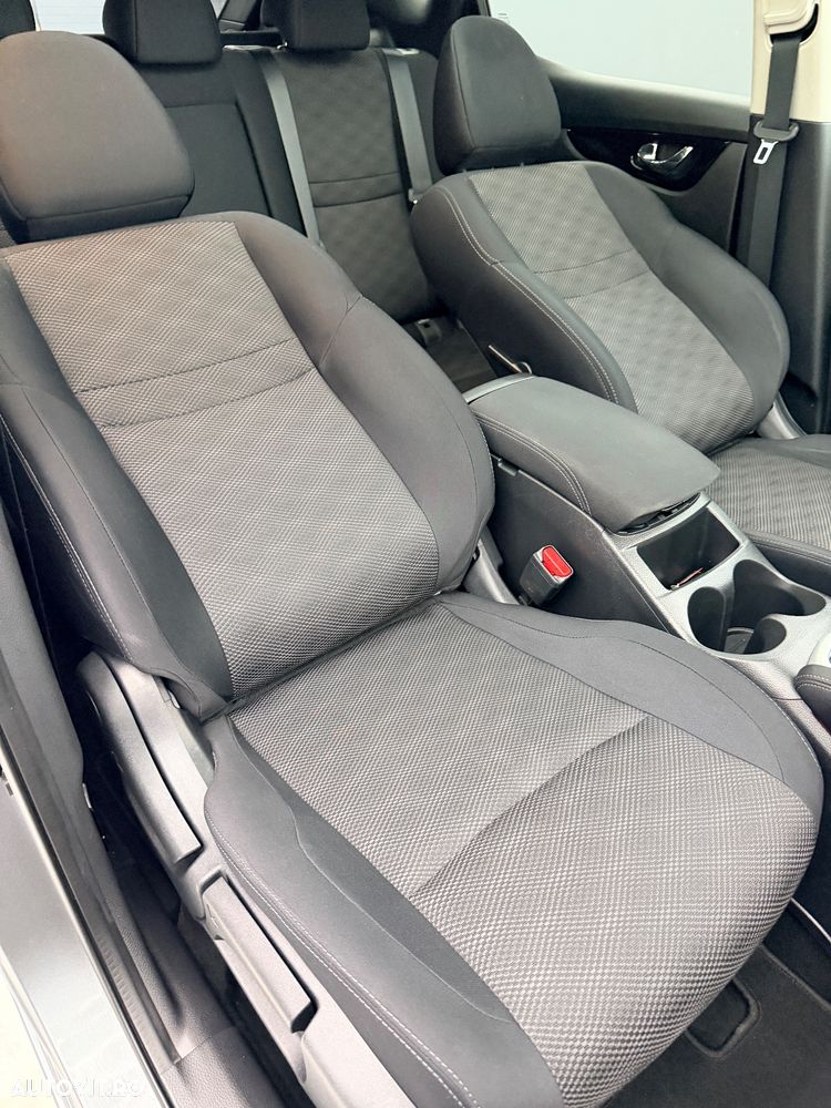 Nissan Qashqai 1.2 DIG-T Start/Stop N-Connecta - 23