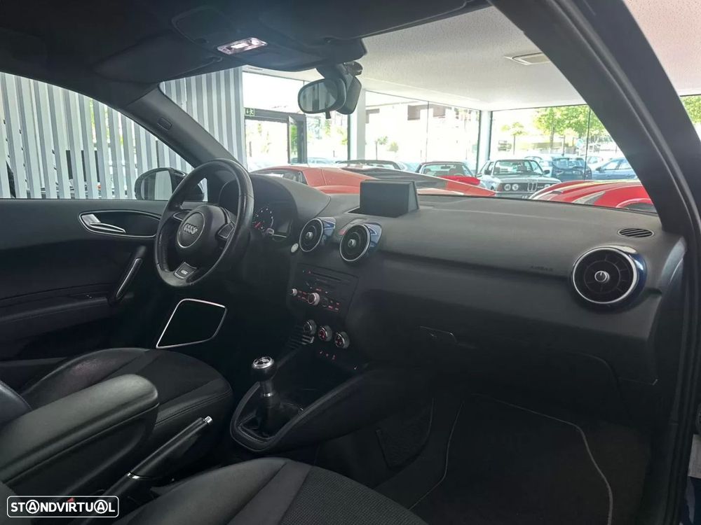 Audi A1 1.2 TFSI S-line - 22